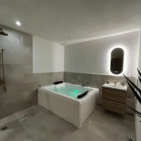 Canne Or Chalet